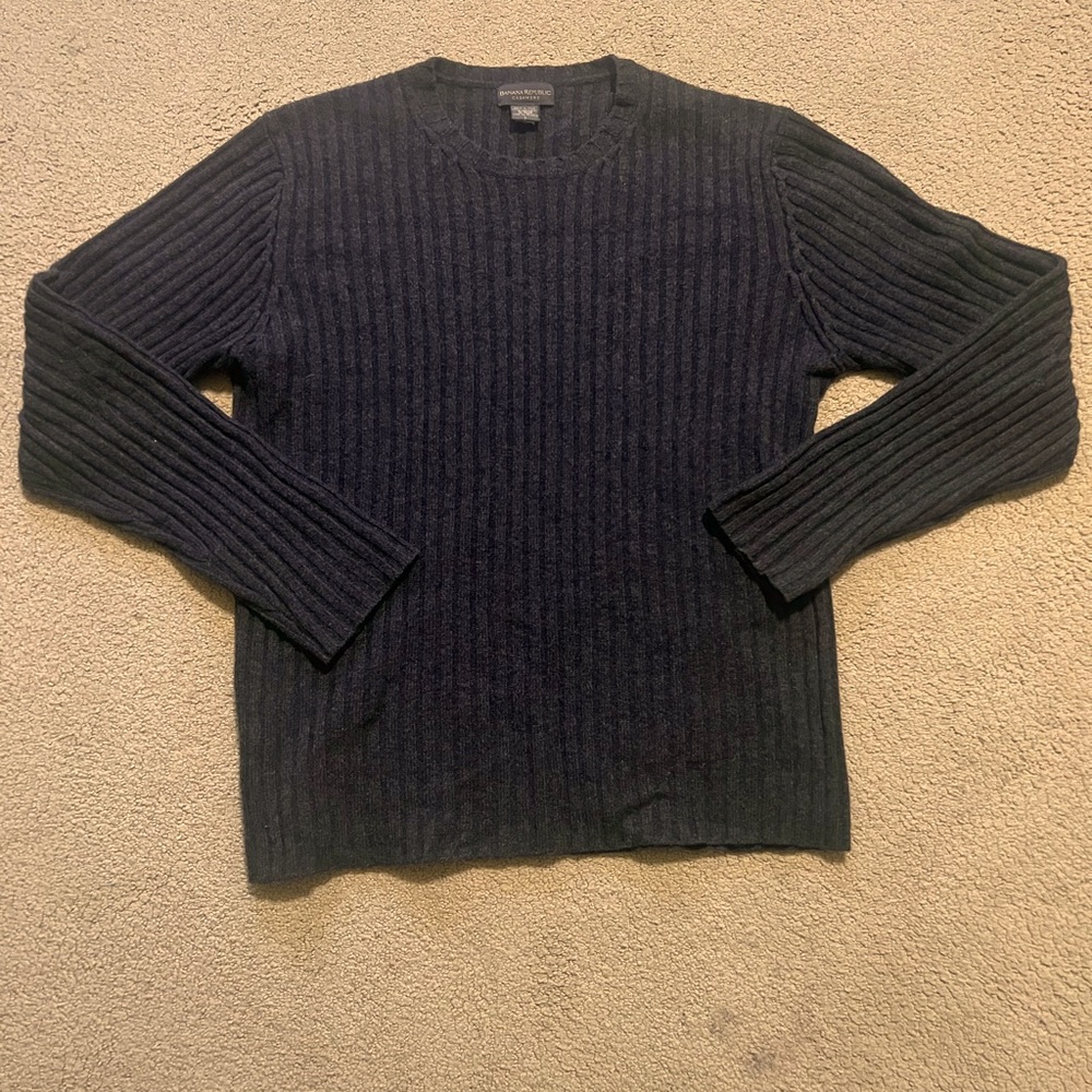 Charcoal grey Cashmere Banana Republic sweater